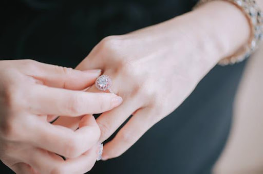 The History And Symbolism Of Diamond Engagement Rings