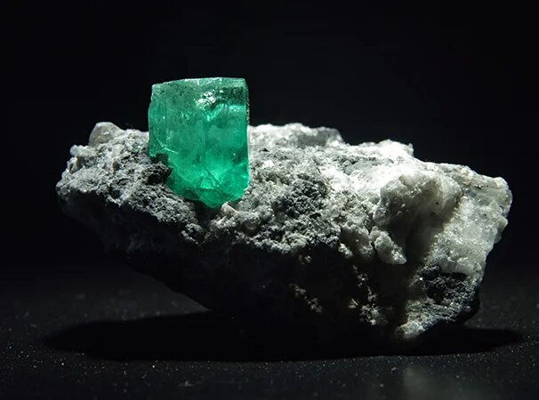 Emerald May Birthstone 1